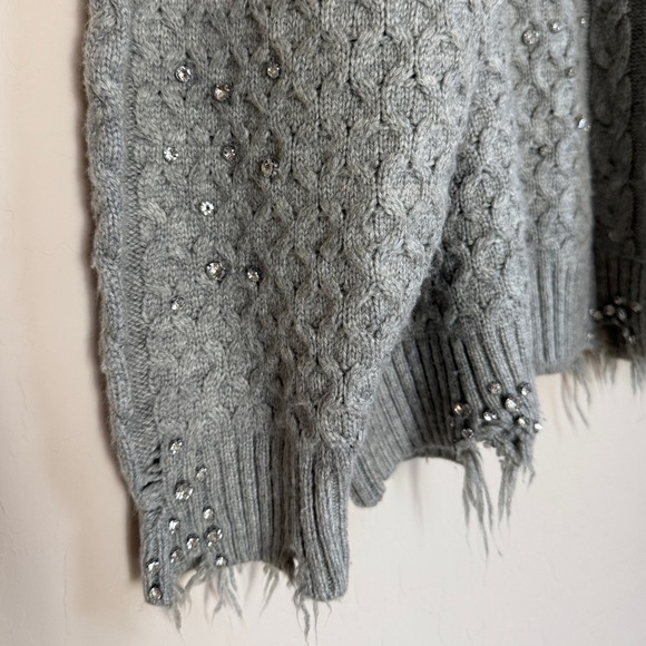 ZARA HIGH NECK RIPPED CABLE KNIT SWEATER WITH STUDDED RHINESTONES MEDIUM - Picture 4 of 12